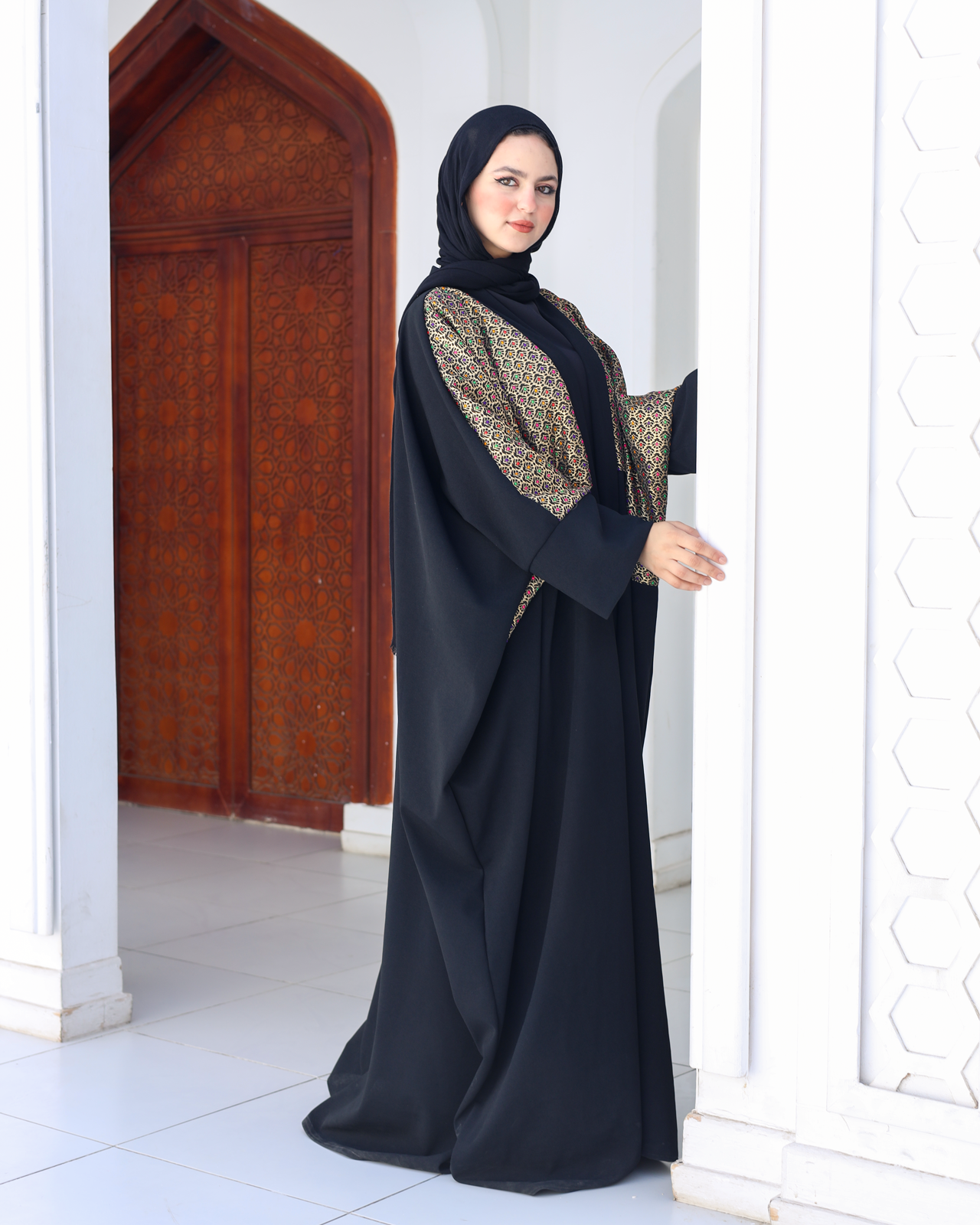 Elegance Black Kaftan