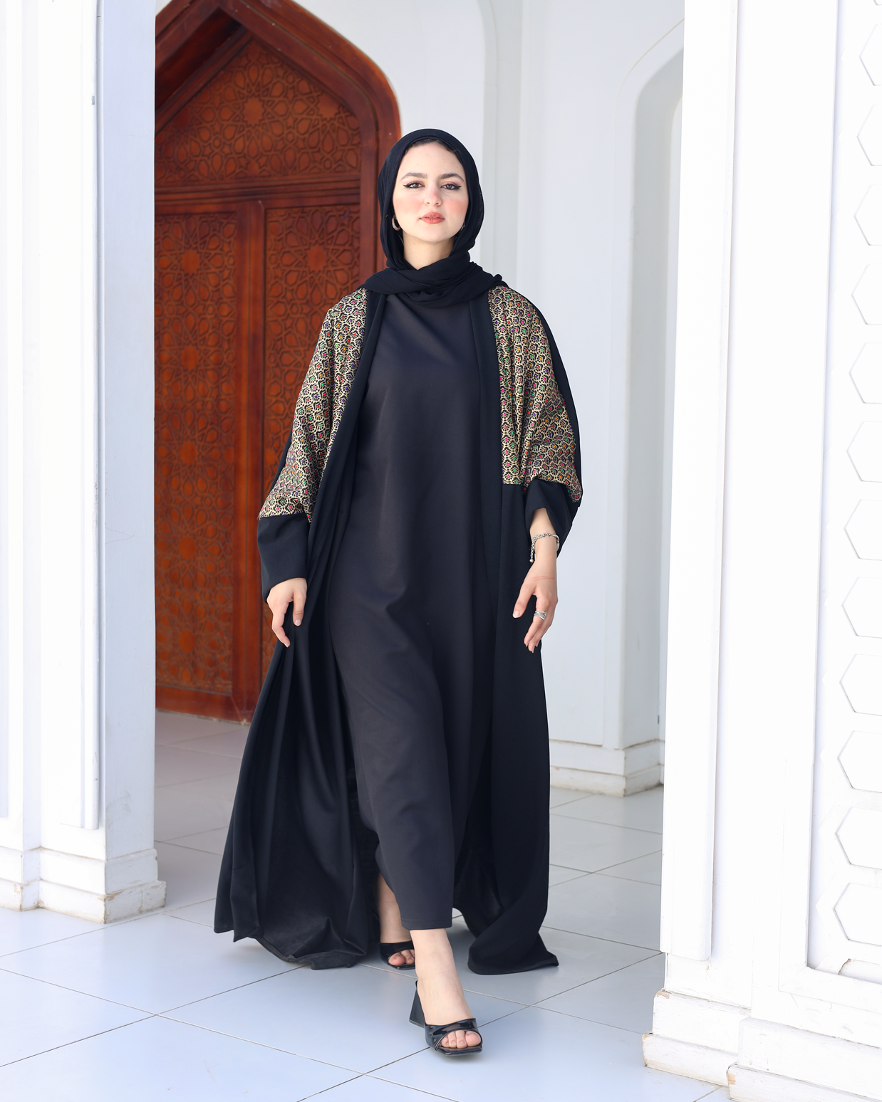 Elegance Black Kaftan