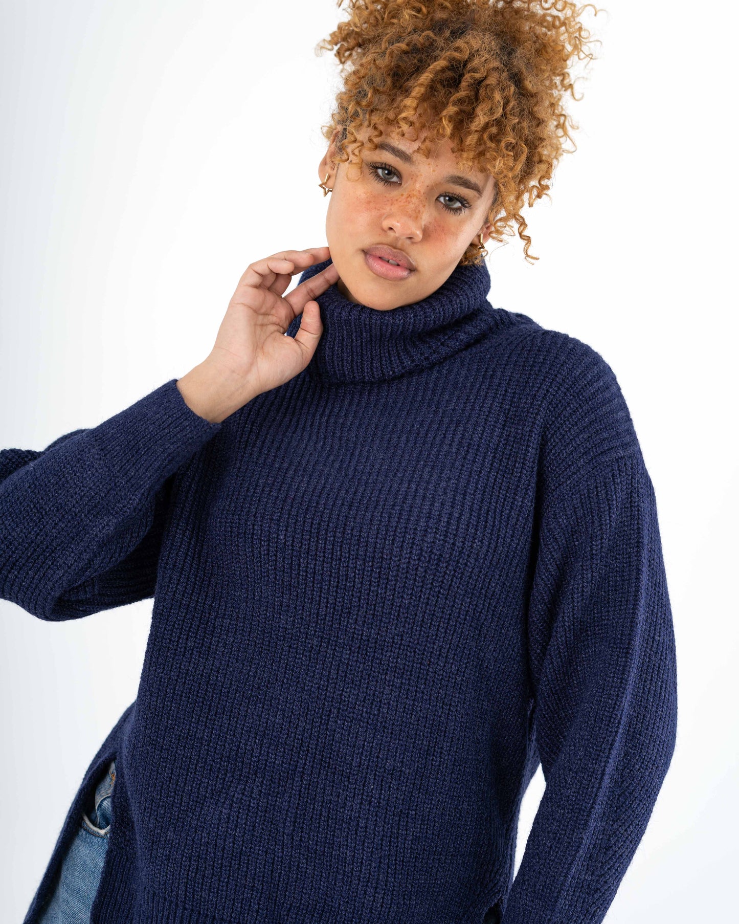 High-Low Turtle-neck Pullover In Dark Blue