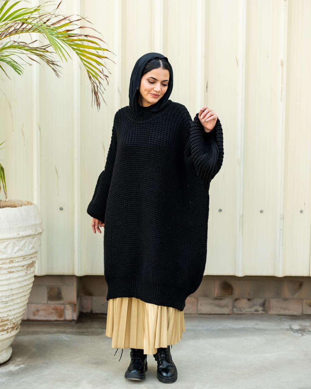 Extra Oversized Chunky Sweater in Black