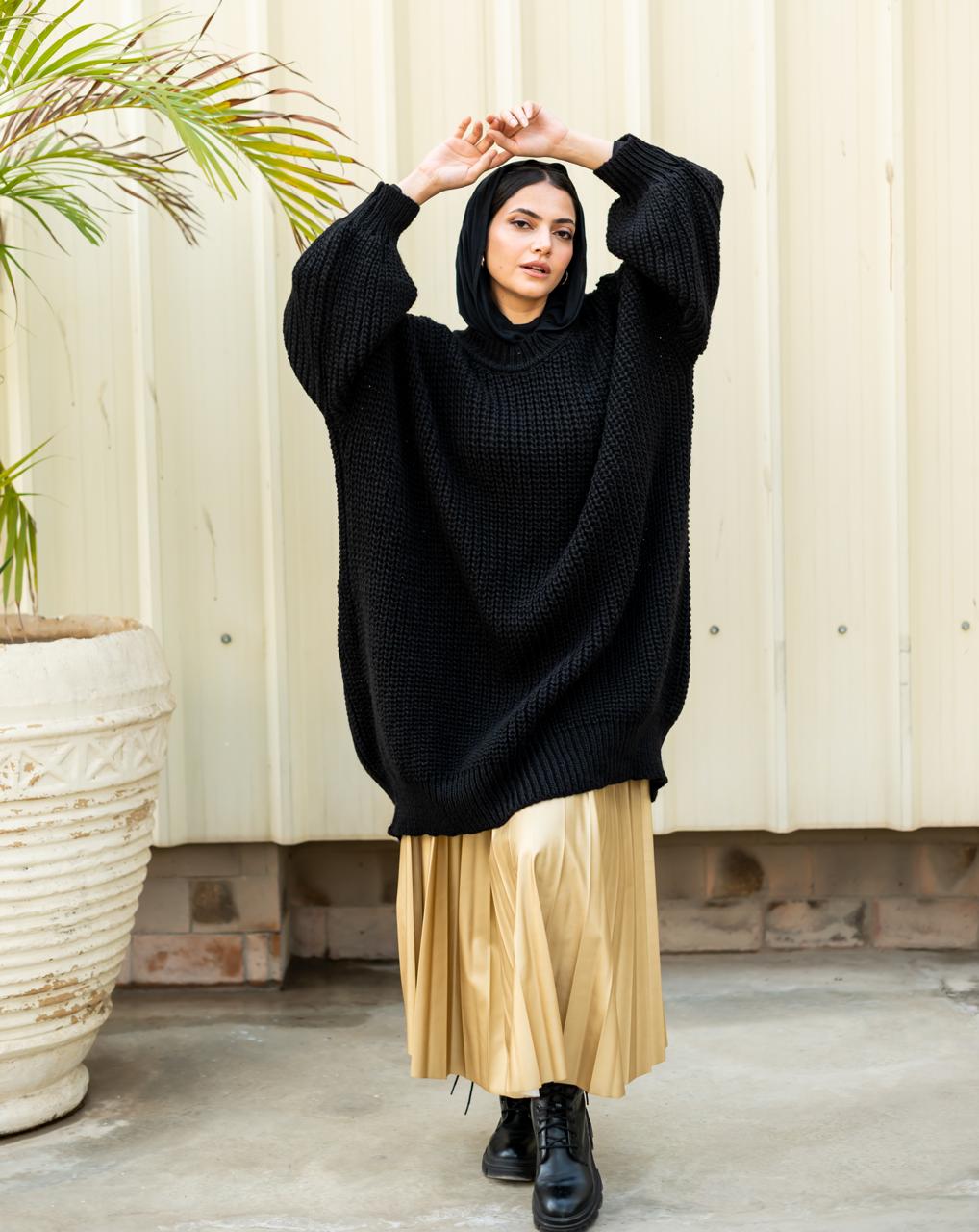 Extra Oversized Chunky Sweater in Black