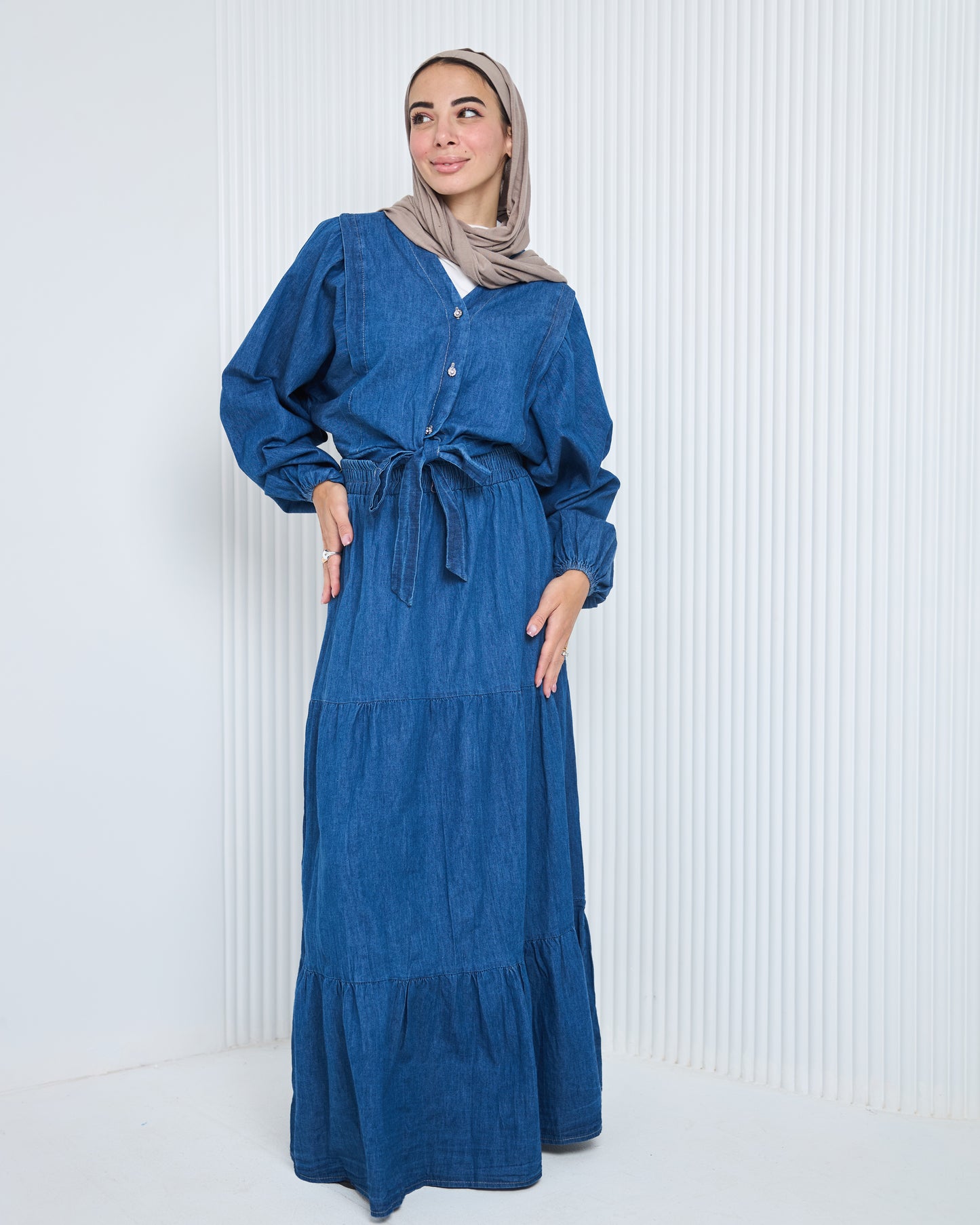 Dinem set in dark blue